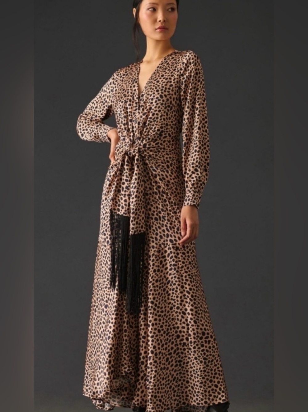 Delfi Collective  v neck knot front dress